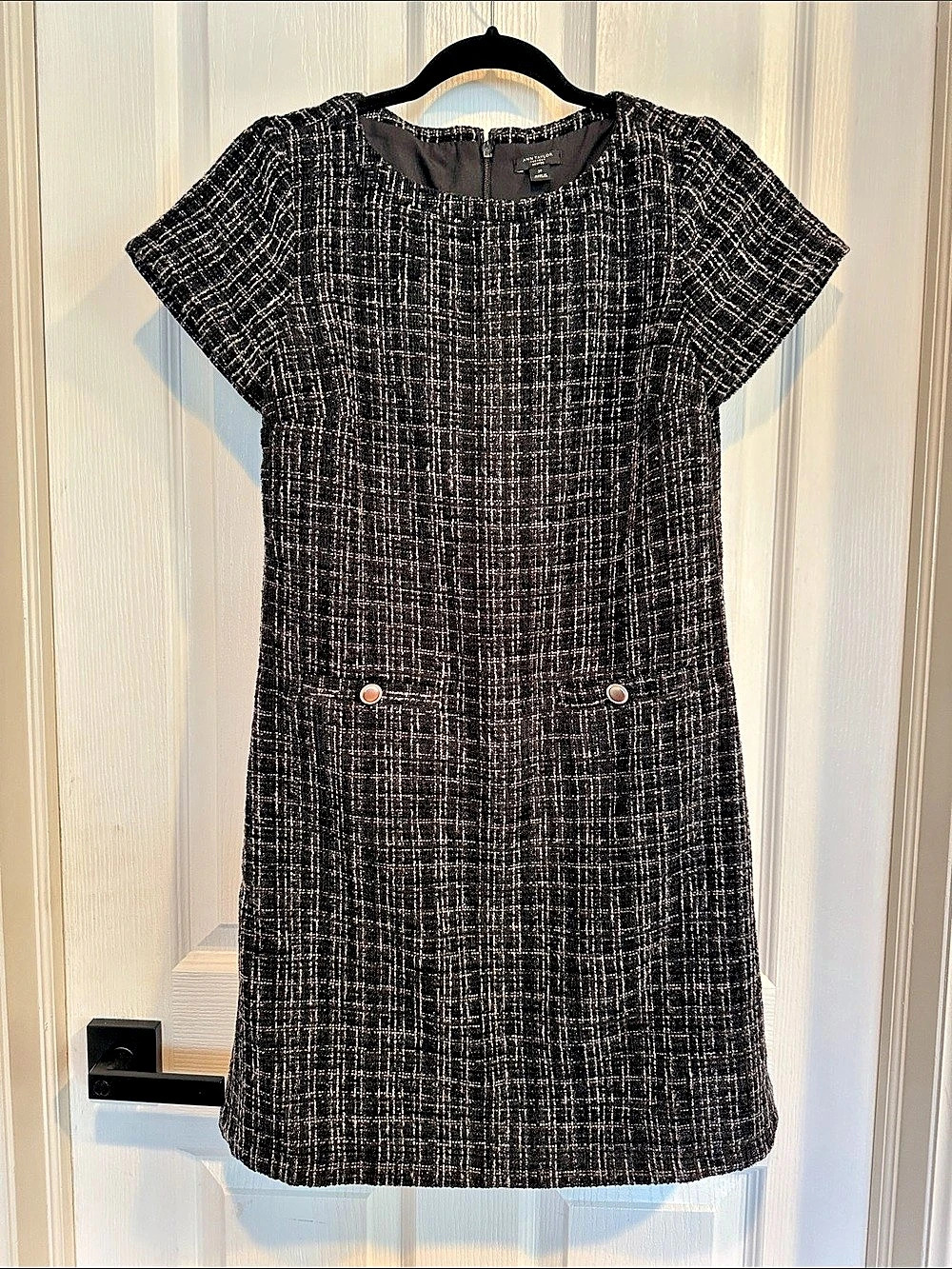 Ann Taylor Factory Plaid Mini Dress in Black & White Size 2P Like New